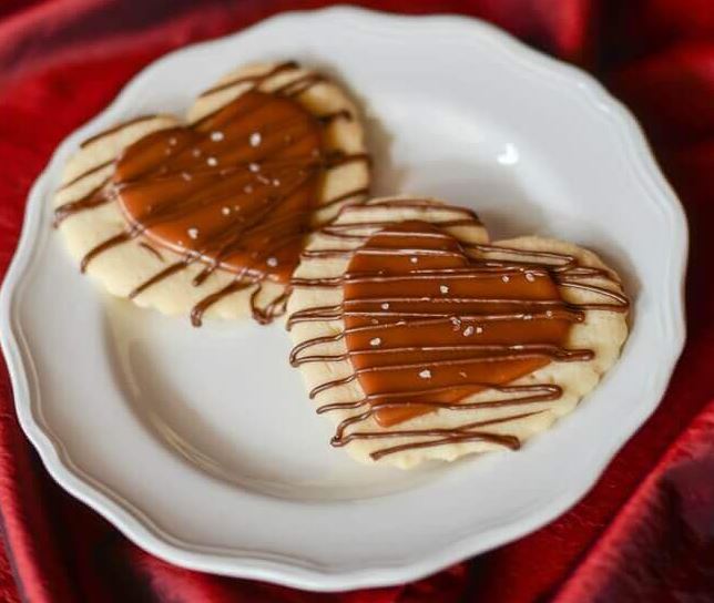 Cinnamon Heart Caramel Corn - My Sweet Mess