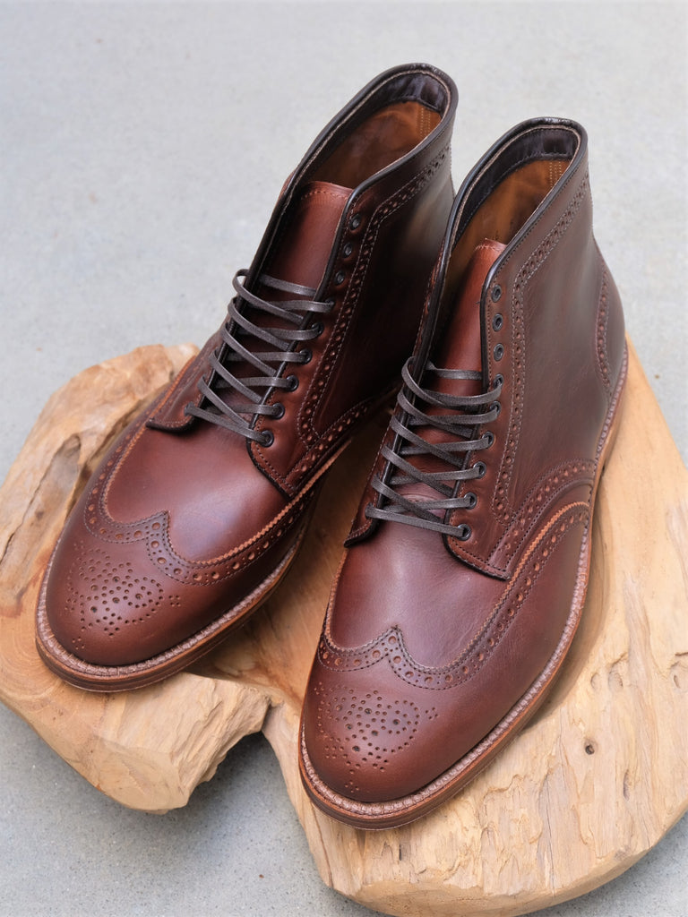 wingtip boots