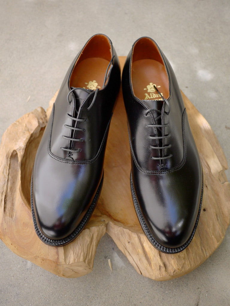 black balmoral oxford dress shoes