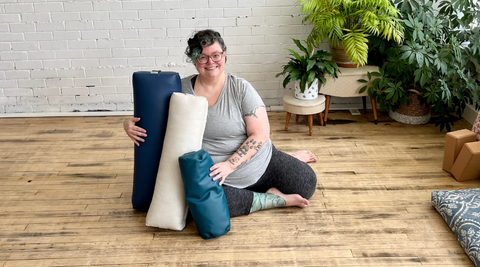 How to use a yoga bolster