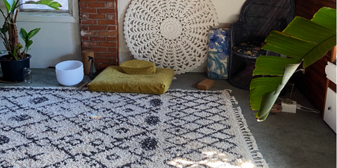 Loft Rug Meditation Sustainable Living at Home How To Purchase Second Hand