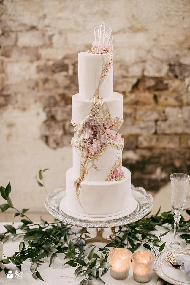 Top Wedding Cake Tips for Savannah Couples