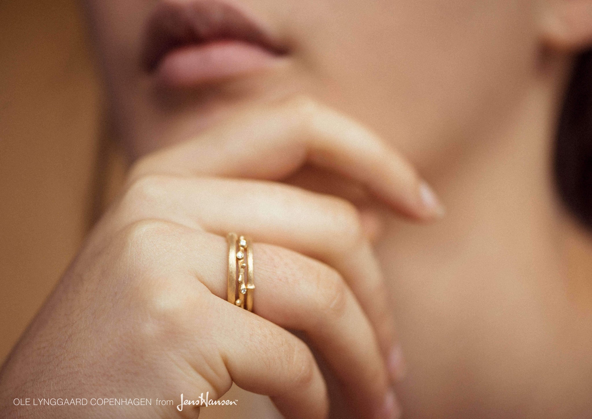 Ole Nature Ring in Yellow Gold Jens