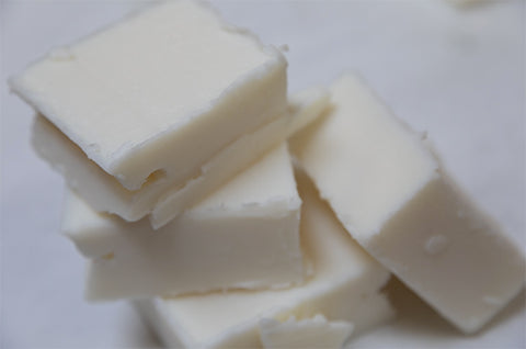 Why We Chose to Use Coconut Wax for our Melts – Island Blu Studio