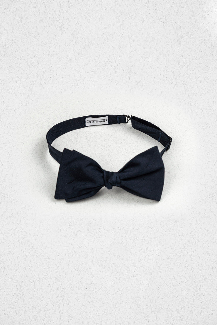 Midnight Navy Raw Silk Self Tie Bow Tie – Beaux