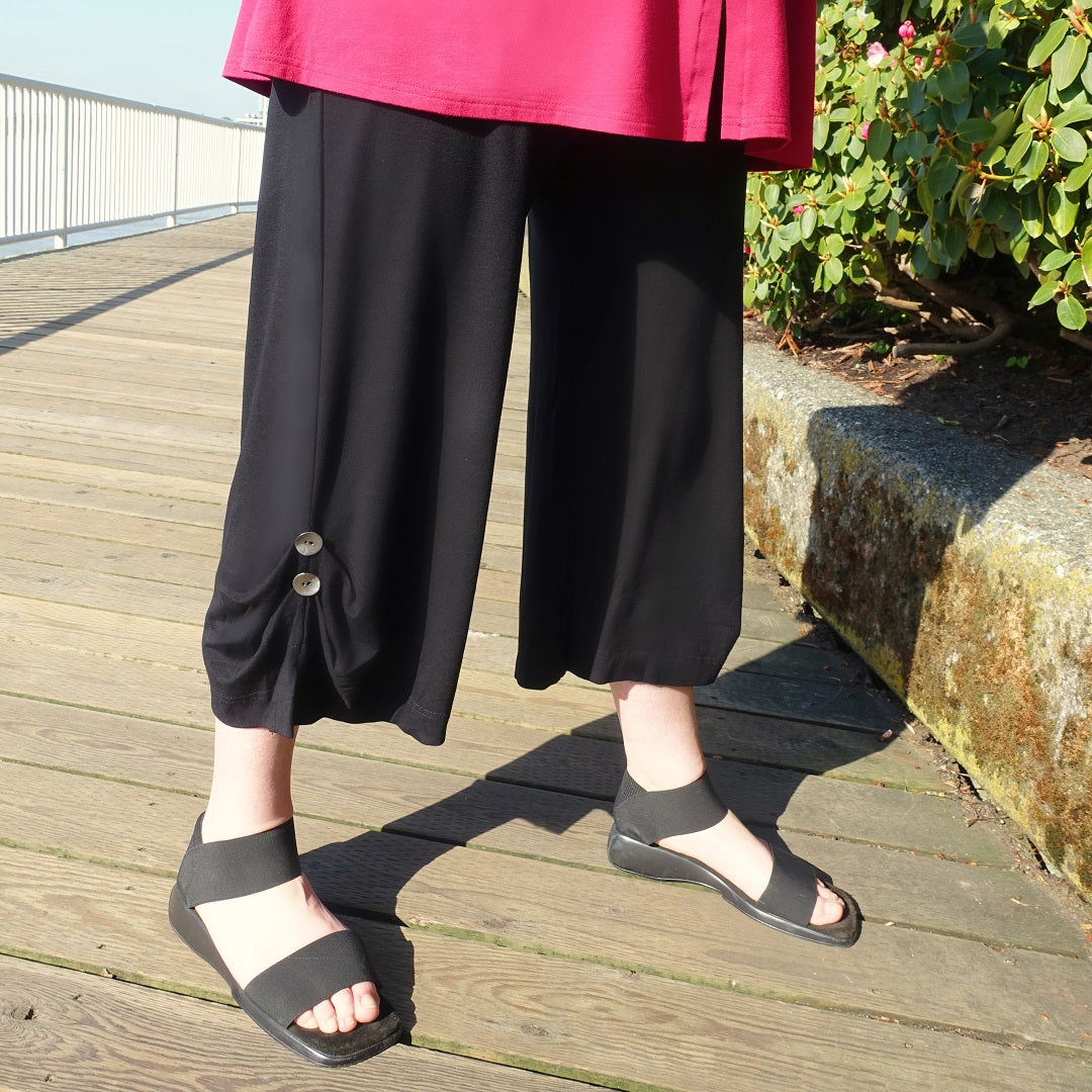 Cropped Capri's in Black Bamboo from Canadian designer Diane Kennedy