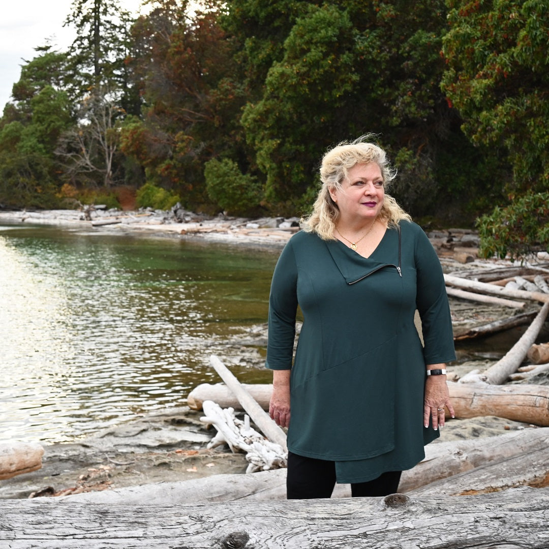 Mature plus size model wears the Diane Kennedy Artistry Tunic in Rainforest green