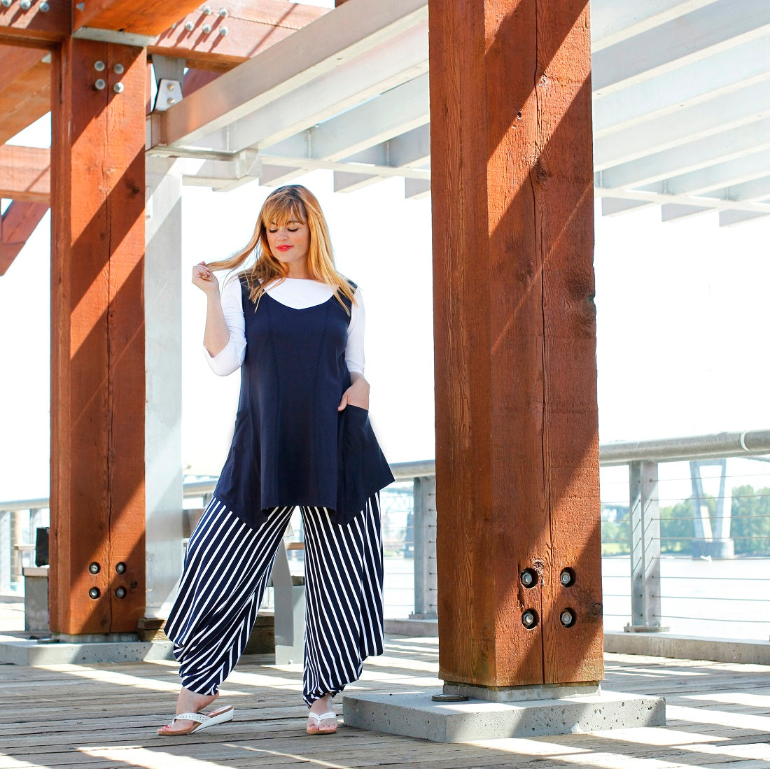  Jennifer Pistor wears a Diane Kennedy outfit of the Add Pockets Tunic, Perfect Tee and Smarty Pants 