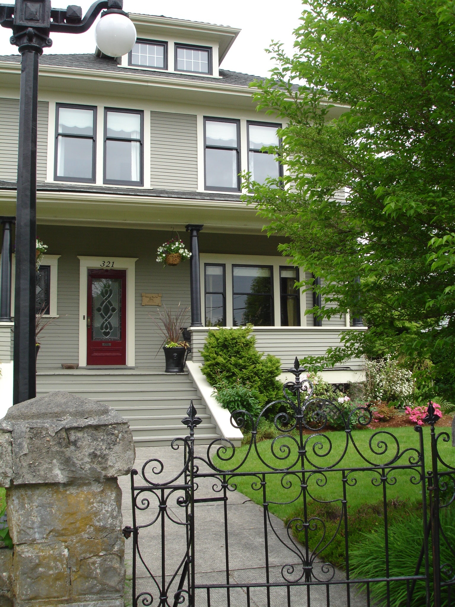 Beautiful Heritage house in the Queen's Park district of New Westminster BC