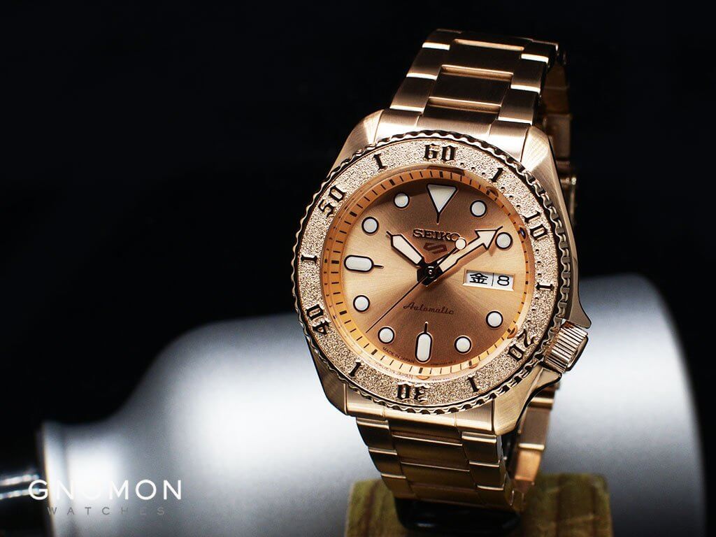 How to Clean A Gold Watch At Home: A Solid and Gold Plated One – Gnomon  Watches