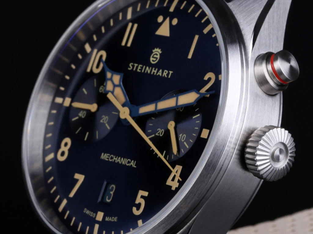 Watch Crown Type, Screw-Down Crown: Steinhart Nav B – Monopusher 42 Blue