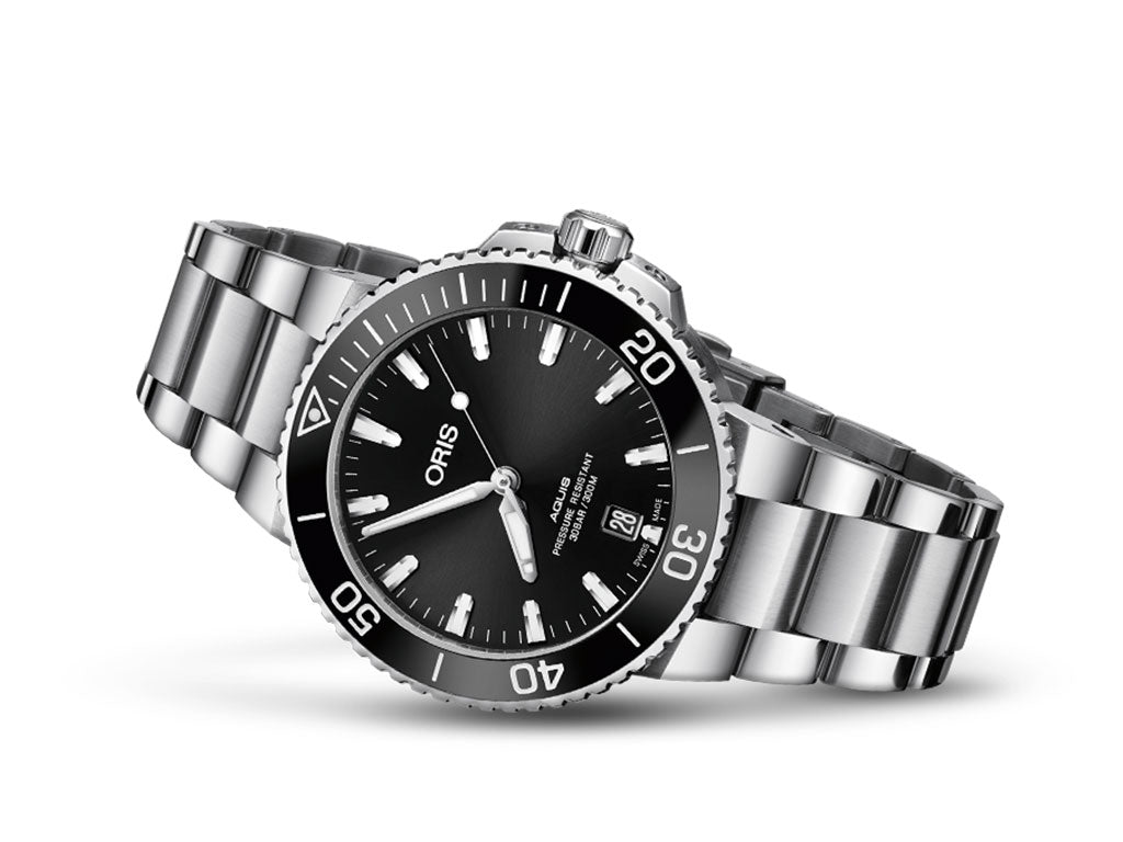 Oris Aquis Date Black Sunburst - Bracelet