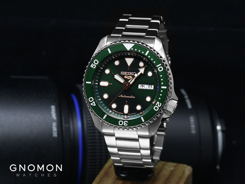 Seiko 5 Sports “Sports Style” Green Gilt Ref. SBSA013 – Gnomon Watches