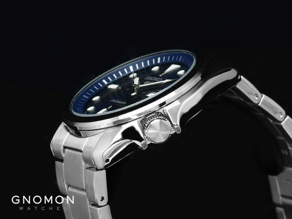 Seiko 5 Sports “Sports Style” Blue 40 Ref. SBSA043 – Gnomon Watches