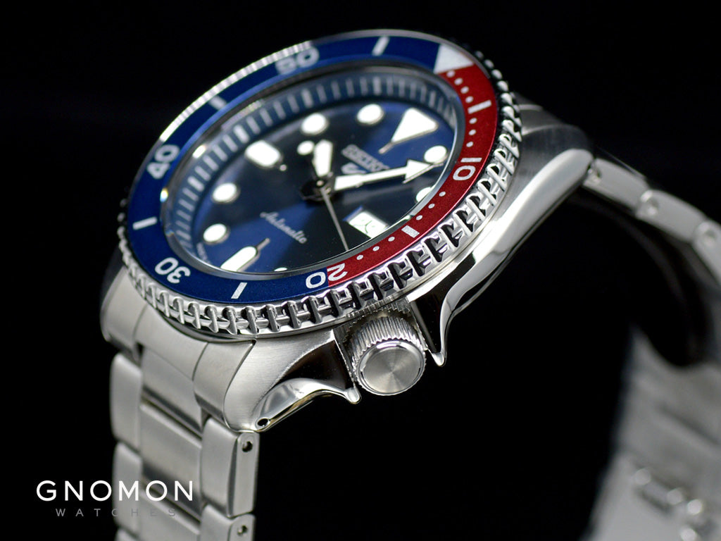 Seiko 5 Sports “Sports Style” Blue/Red Ref. SBSA003