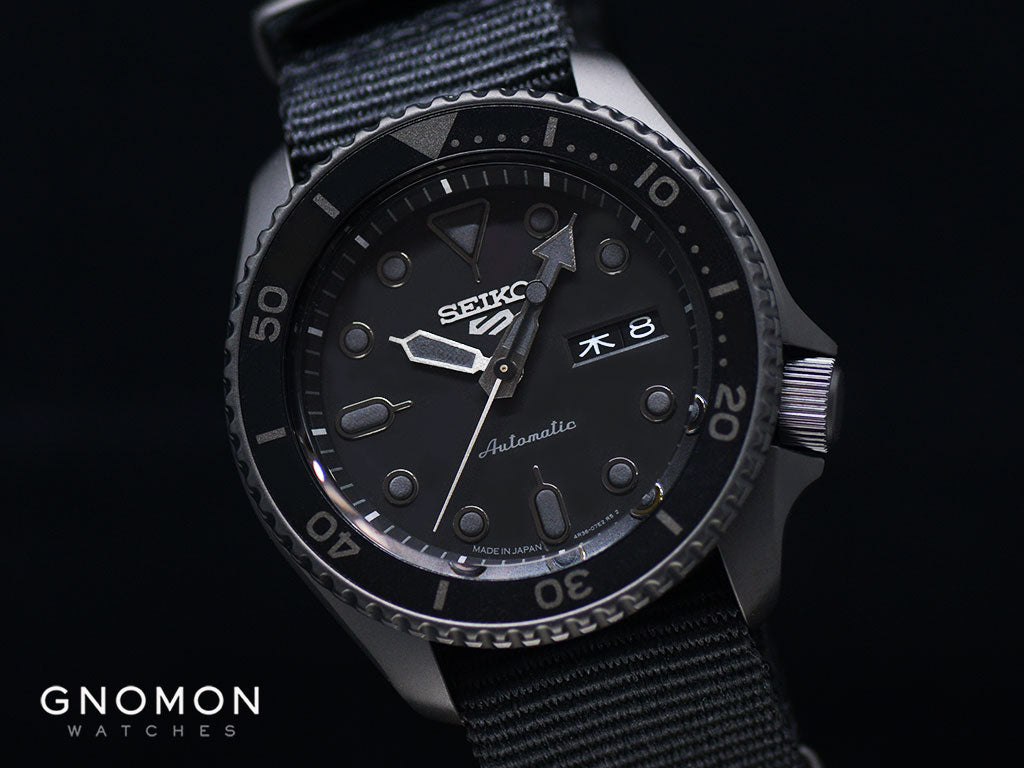 Seiko 5 Sports “Street Style” Blackout Ref. SBSA025 – Gnomon Watches