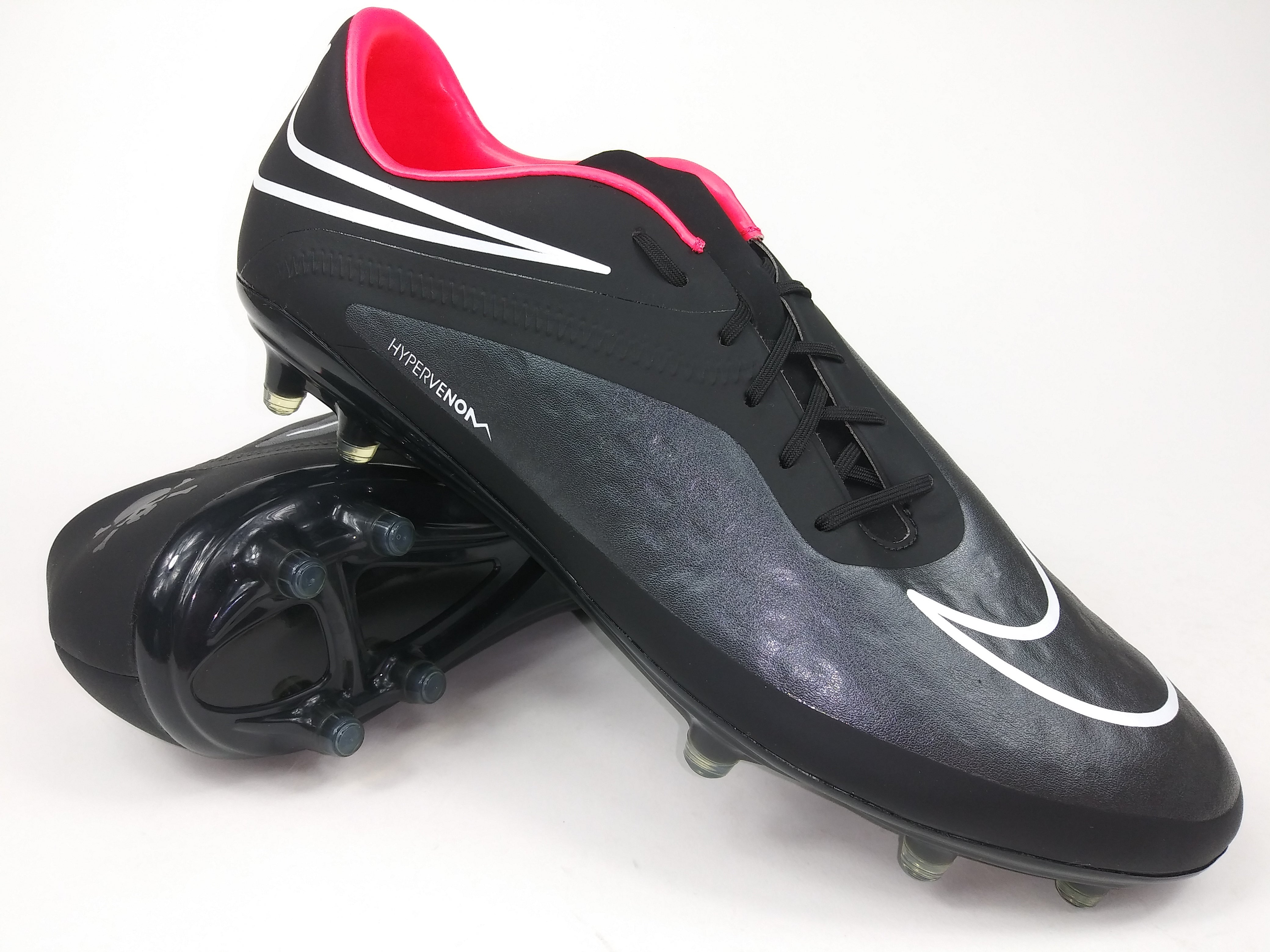 nike hypervenom black and pink