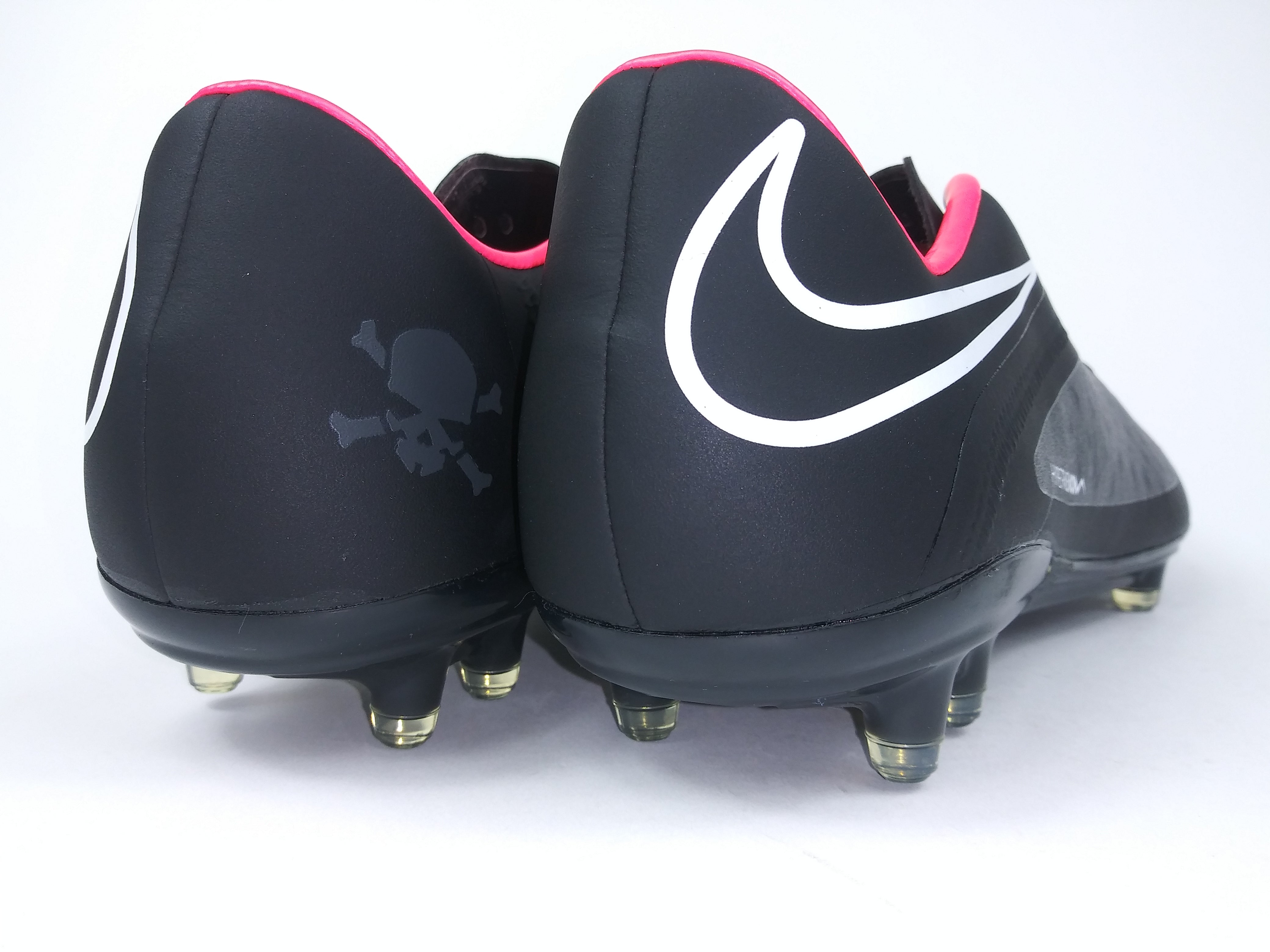 nike hypervenom black pink