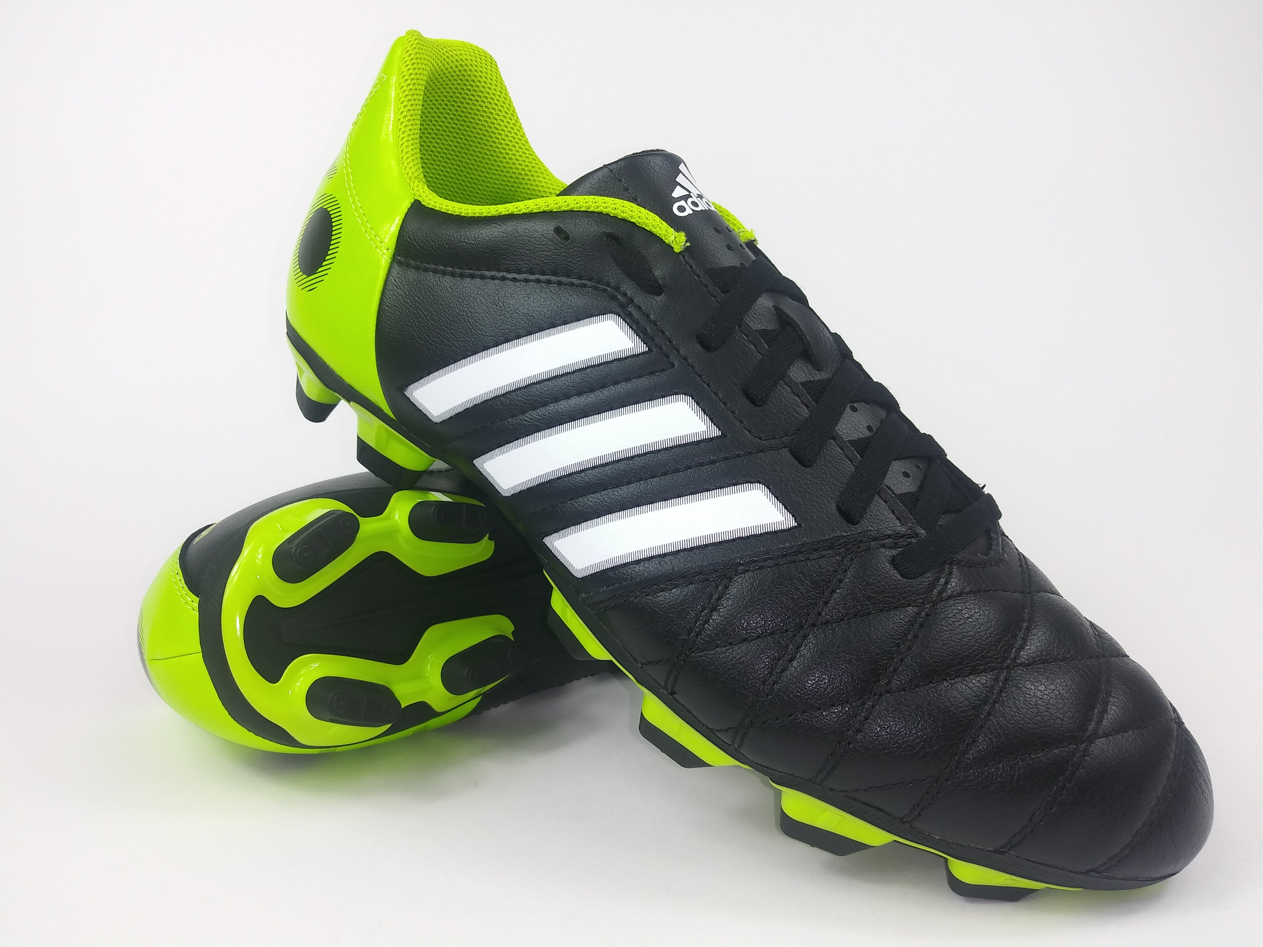 adidas 11questra