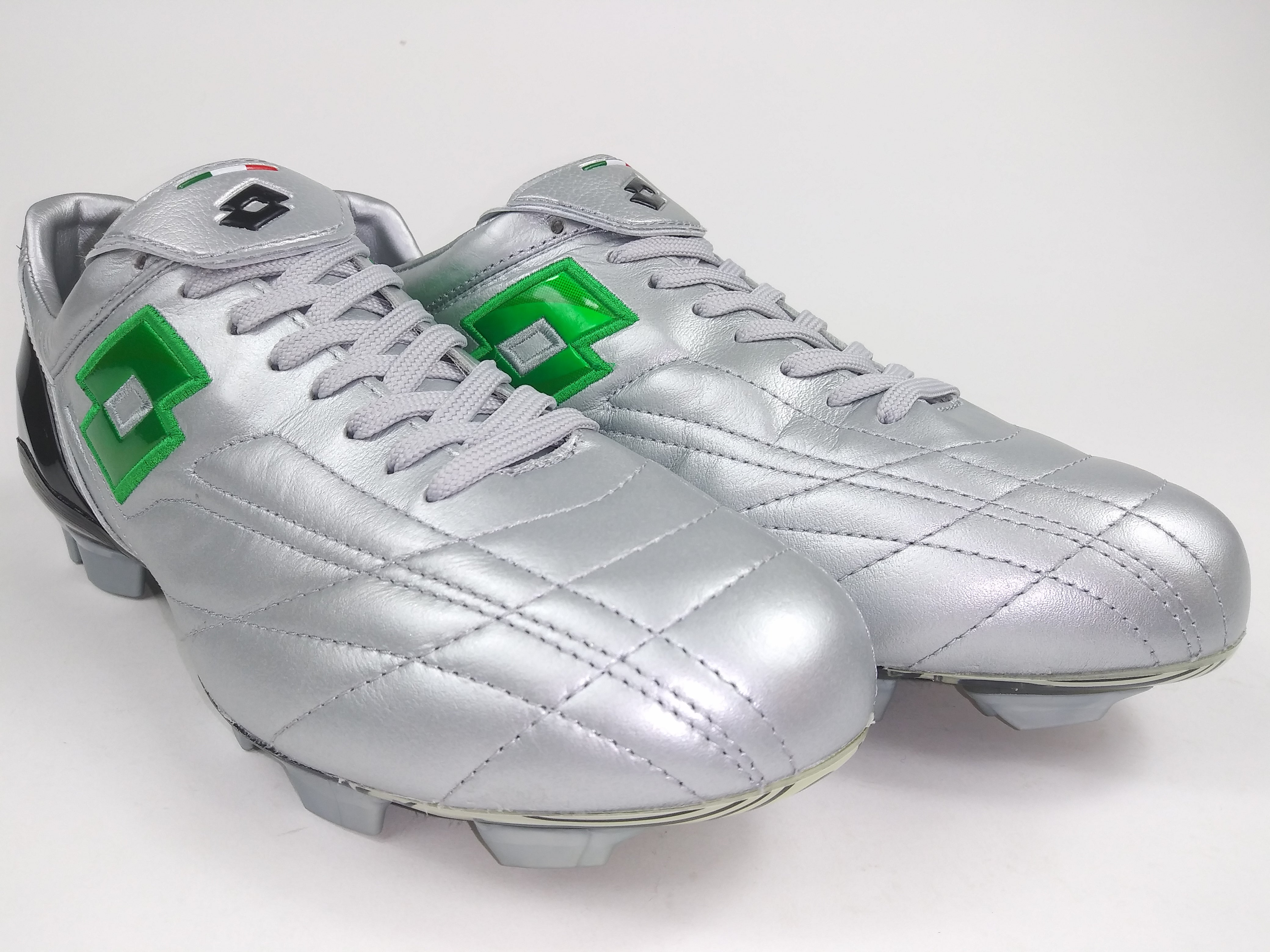 lotto soccer cleats