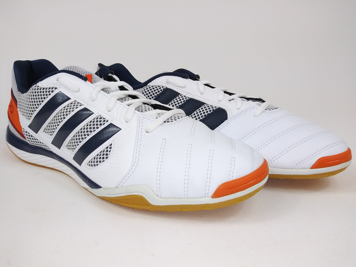 freefootball TopSala Indoor Shoes White Navy – Villegas Footwear