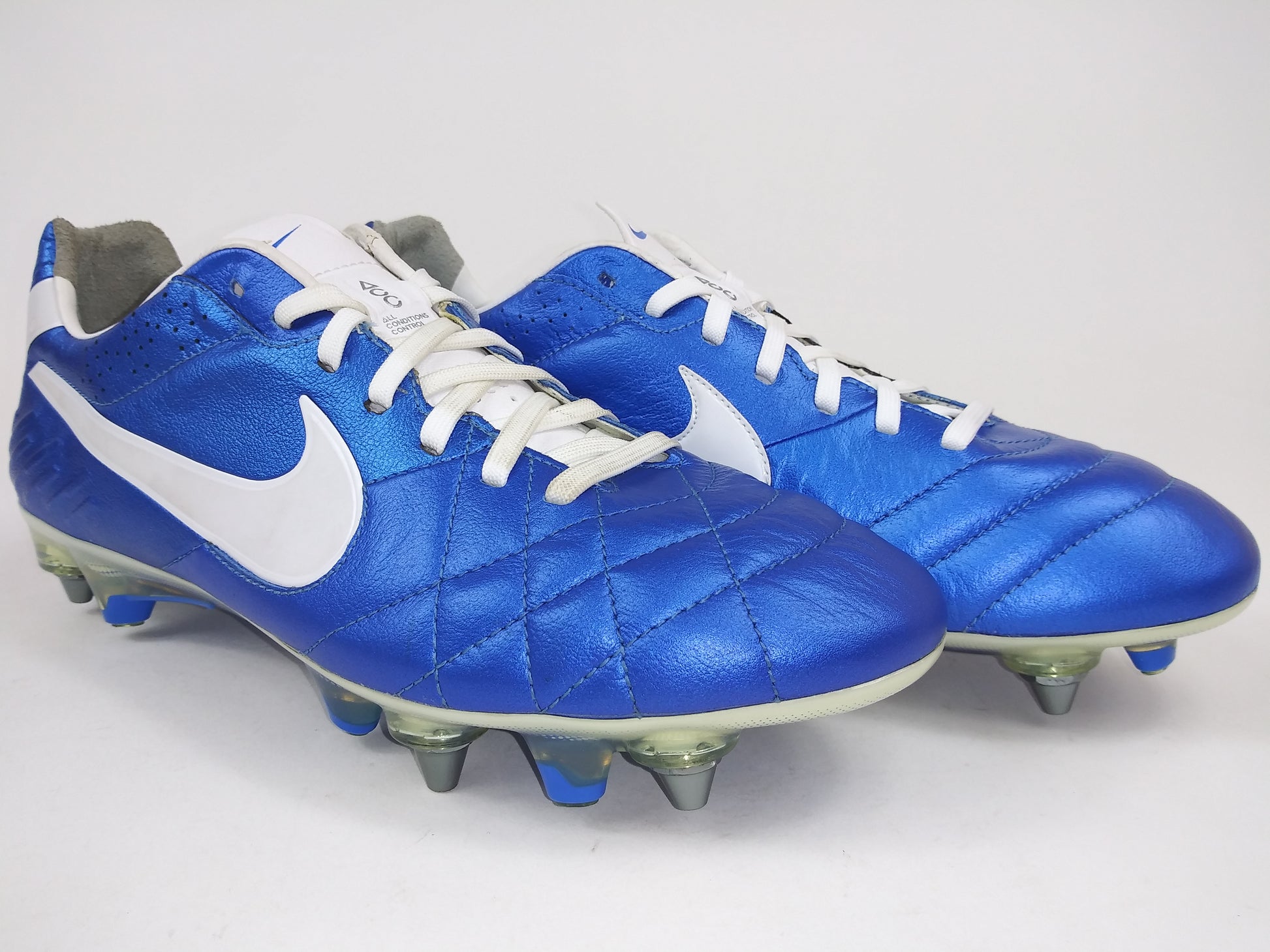 Desillusie Zijn bekend wervelkolom Nike Tiempo Legend IV SG-Pro Blue White – Villegas Footwear