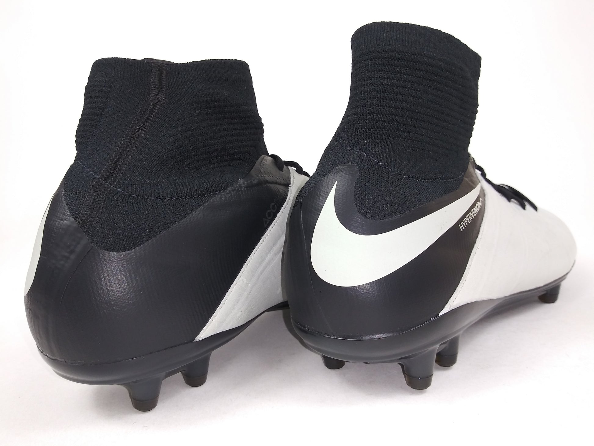 Nike Phantom II FG LTHR White Black – Villegas Footwear