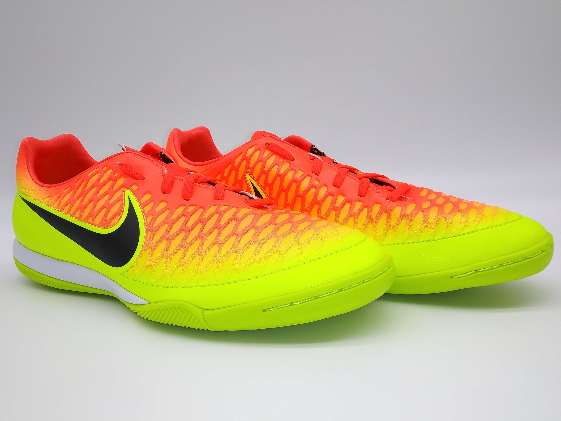 Nike Magista Red Volt – Villegas Footwear