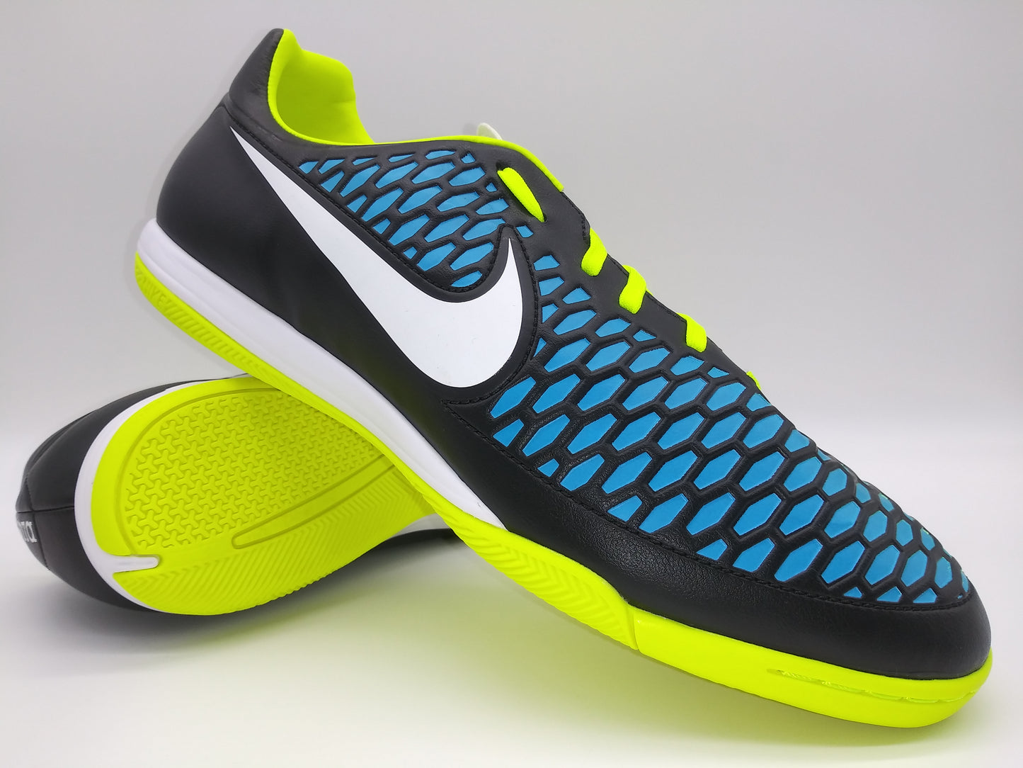 Nike Magista Onda IC Black Yellow Villegas Footwear