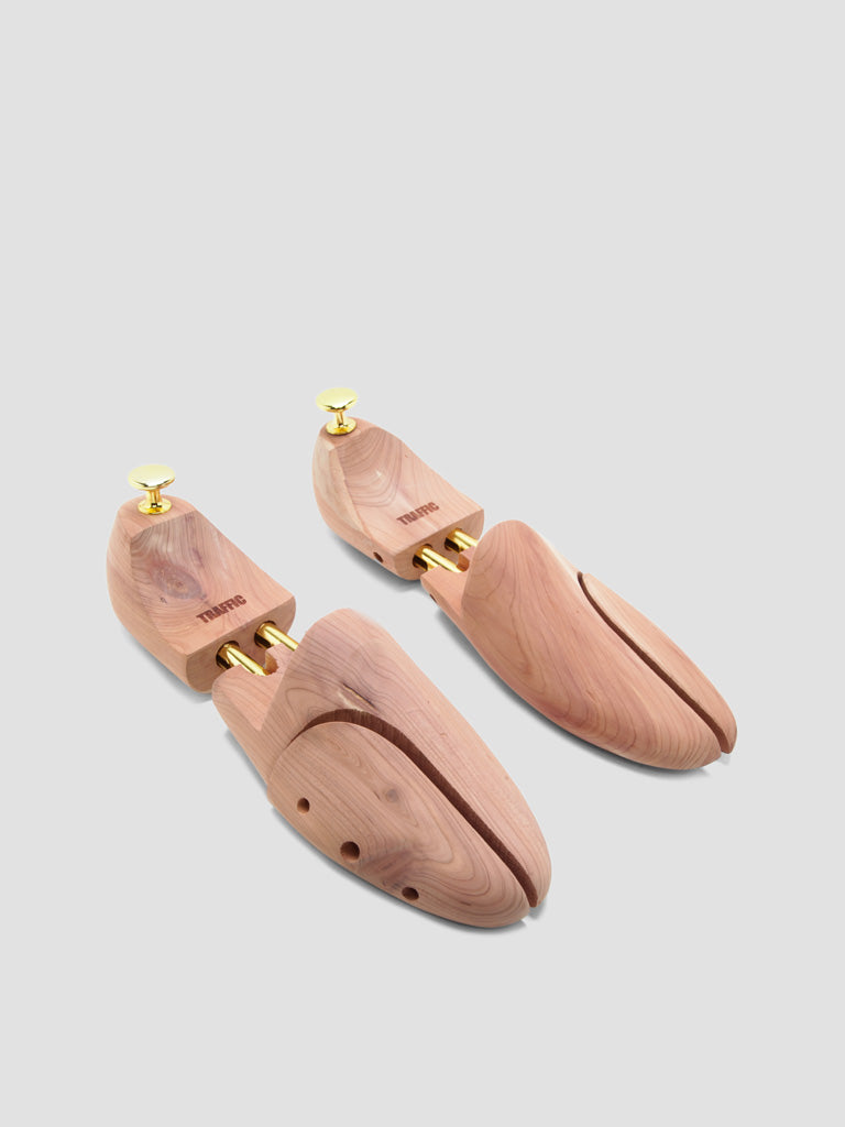 Premium Cedar Wood Shoe Tree – Traffic Footwear