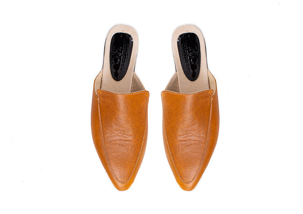 Pointed mule - tan leather