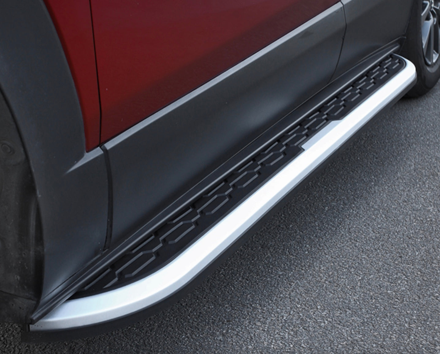 Vehicle Side Step / Running Board