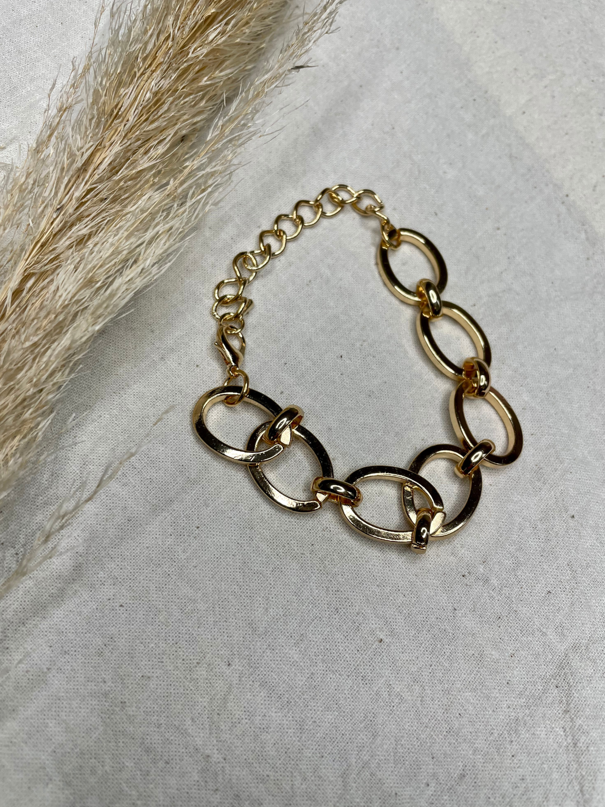 Gold Oversized Chain Bracelet