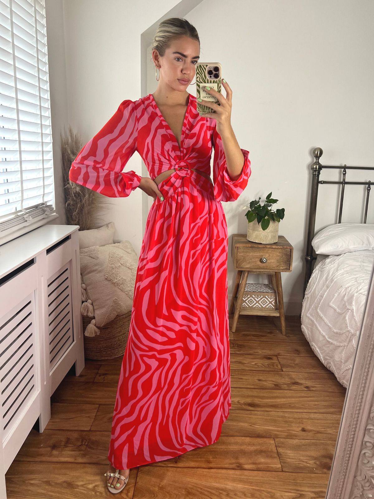 Image of Tami Cut Out Maxi Dress / Pink & Red