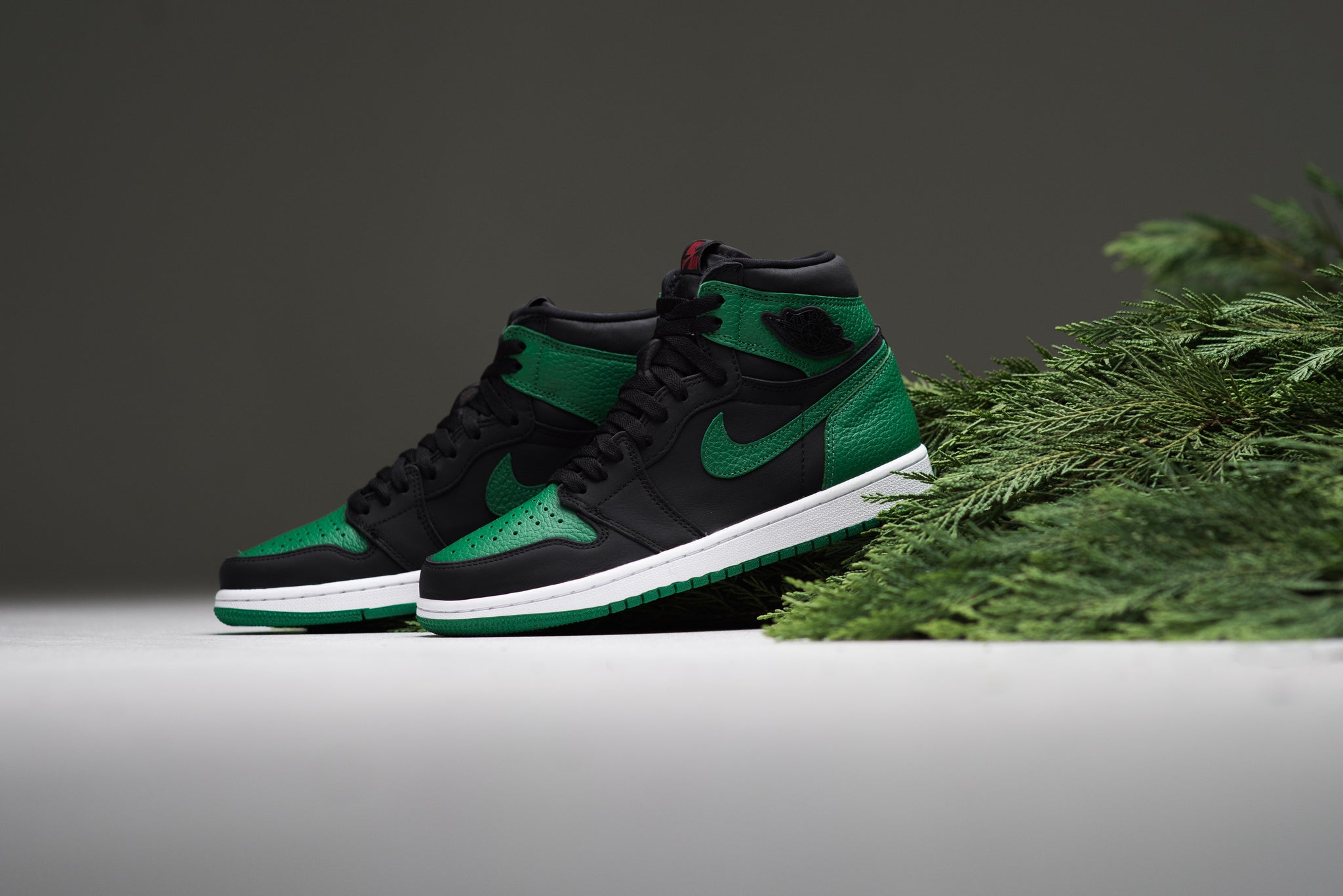 air jordan 1 retro high og pine green 2020