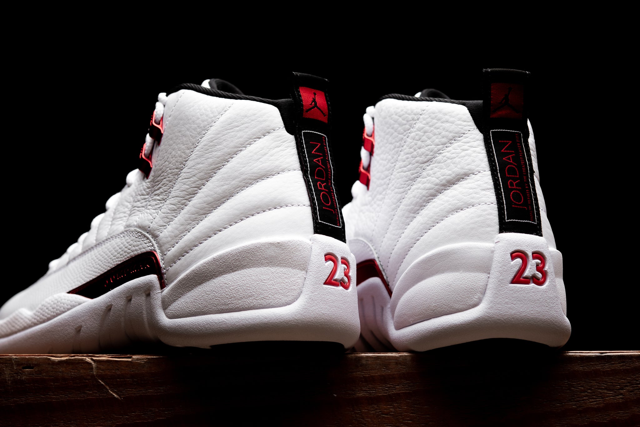 air jordan red metallic 12