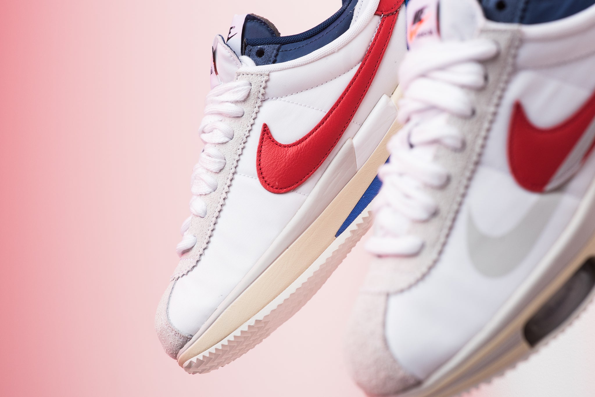 2023セール㊒ sacai sacai Nike Zoom Cortez White and Red 新品の通販 by ラブシュプジョーダン