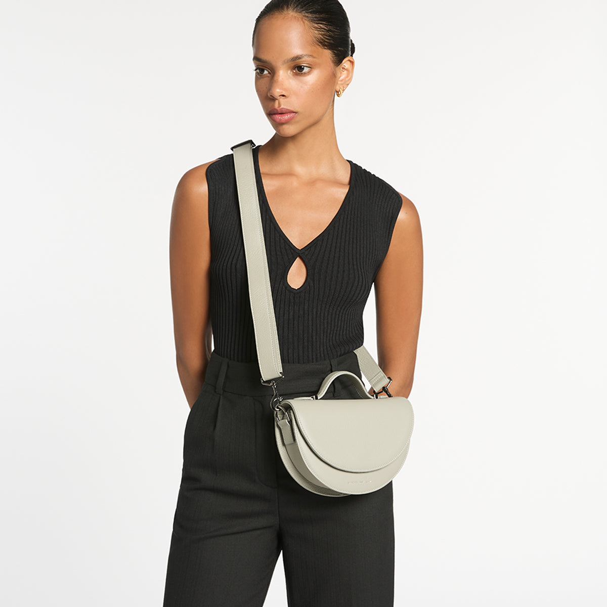 All Nighter Women's Light Grey Leather Crossbody Bag | Status Anxiety®