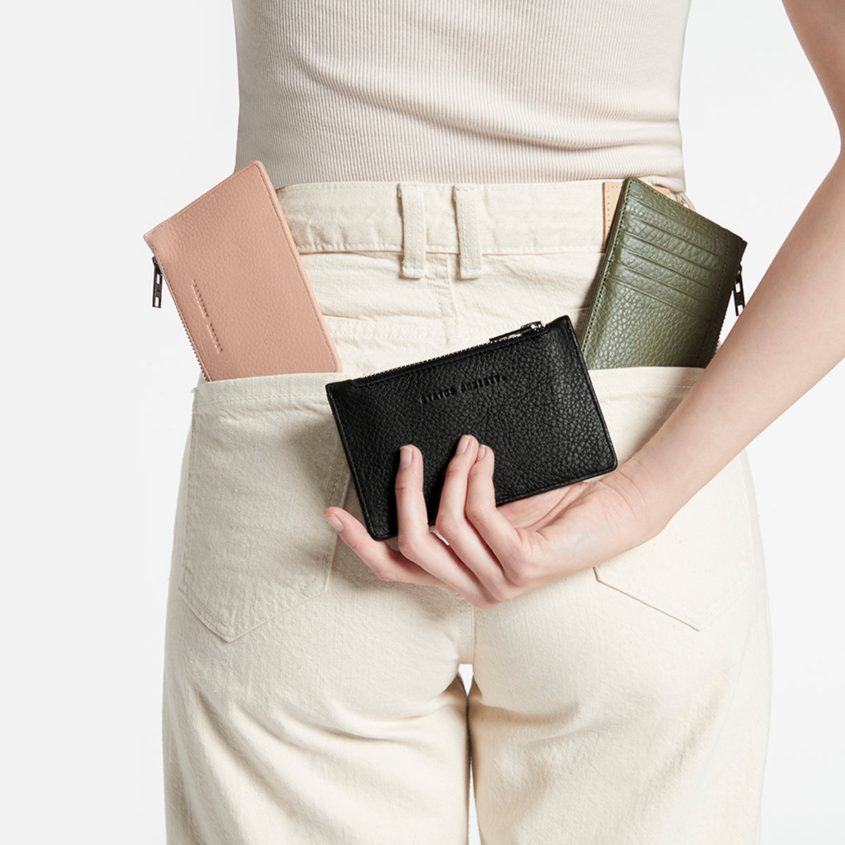 Avoiding Things Women's Khaki Leather Wallet | Status Anxiety®