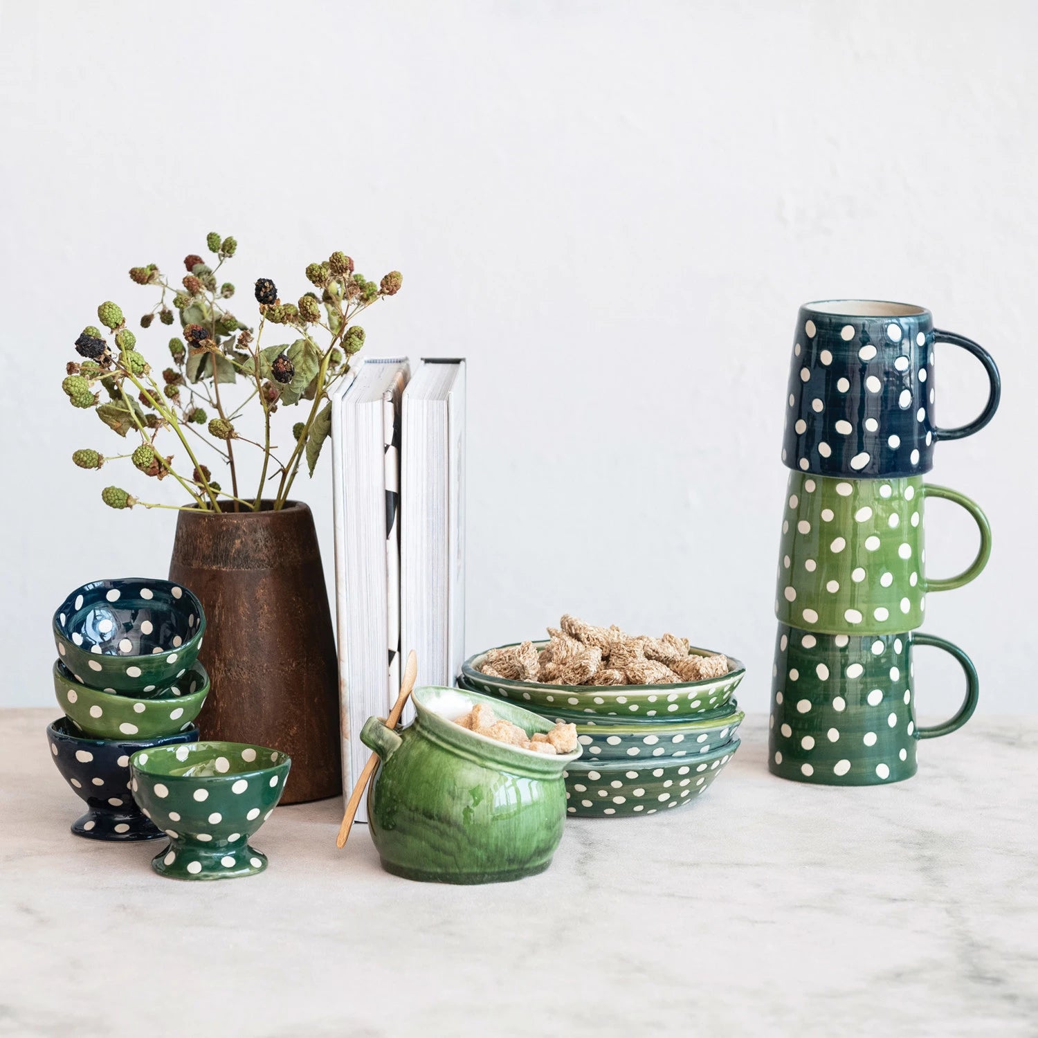 14oz Hand Painted Stoneware Mug: A Unique Blend of Artistry and Functionality