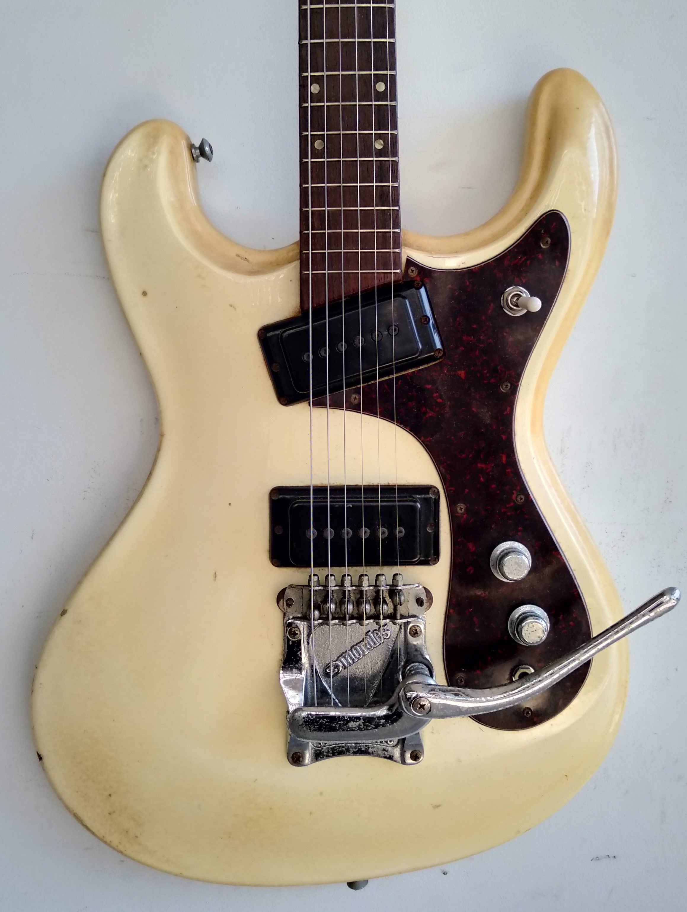 Morales ZES-300 MOSRITE TYPE G1G20763