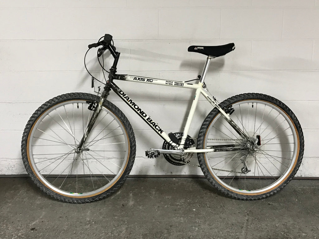 diamondback axis mountain bike