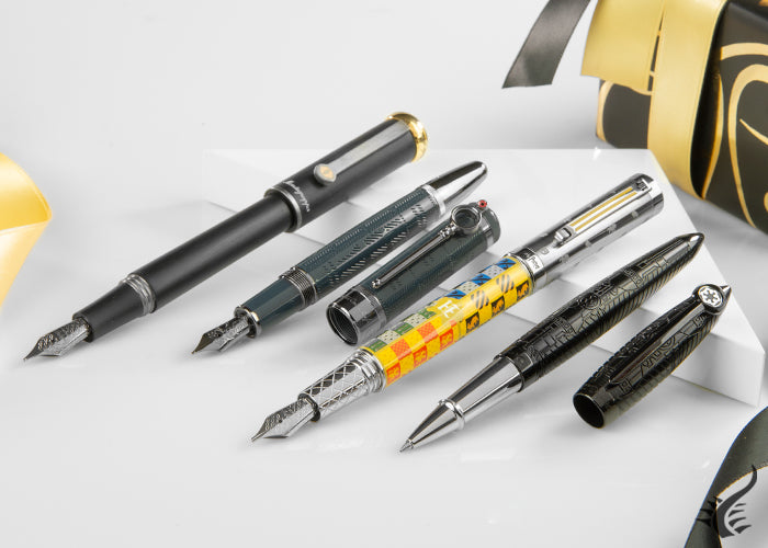 Montegrappa Lord Of The Rings Eye of Sauron, Montblanc Writer’s Edition Sir Arthur Conan Doyle, Montegrappa Harry Potter Hogwarts y S.T. Dupont Star Wars.