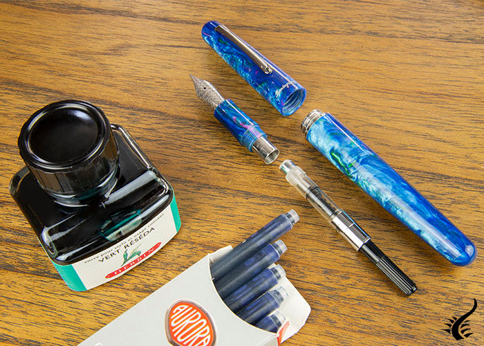 WATERMAN Stylo plume Translucent + 1 cartouche longue pas cher