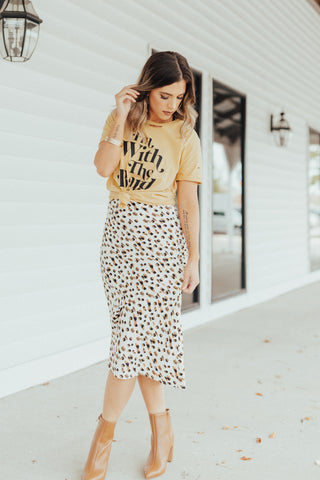Five Ways to Style a Band Tee – sugar love boutique