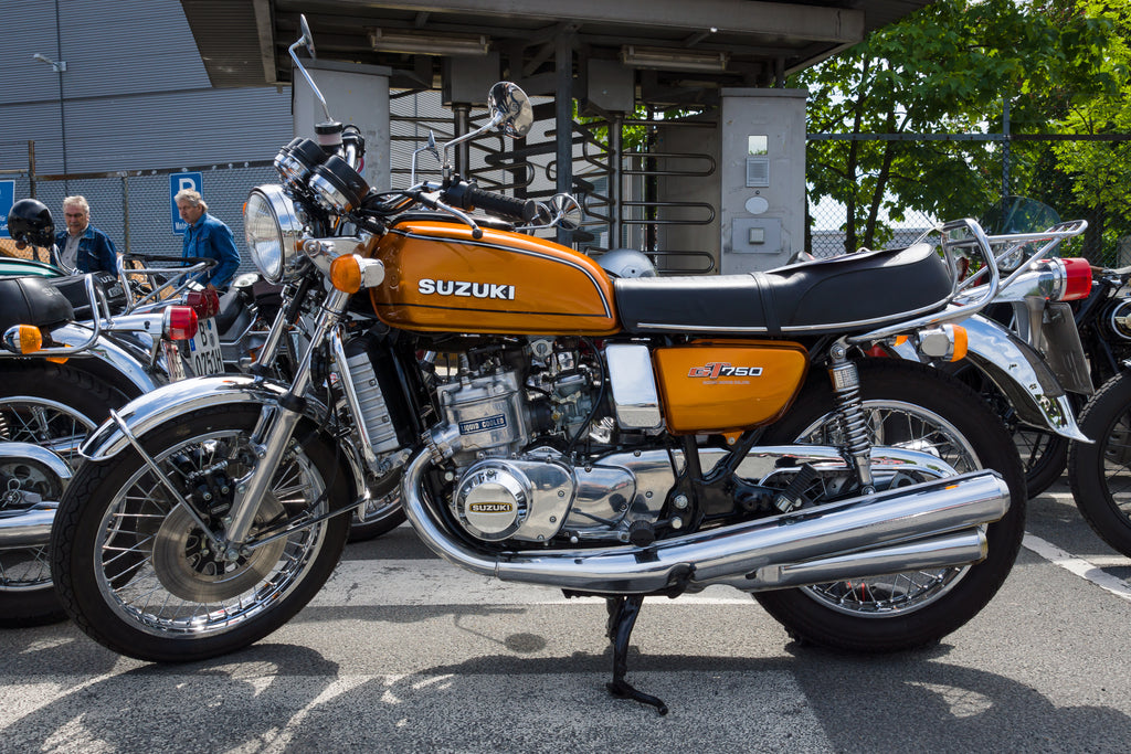 Liquid Cooled Pioneer: The Suzuki GT750 – Old Bike Barn