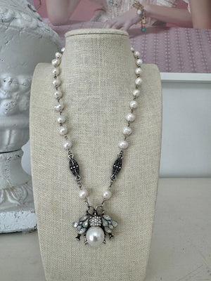 Ostuni Queen Bee Pearl Necklace - Silver - ValentineRouge.com