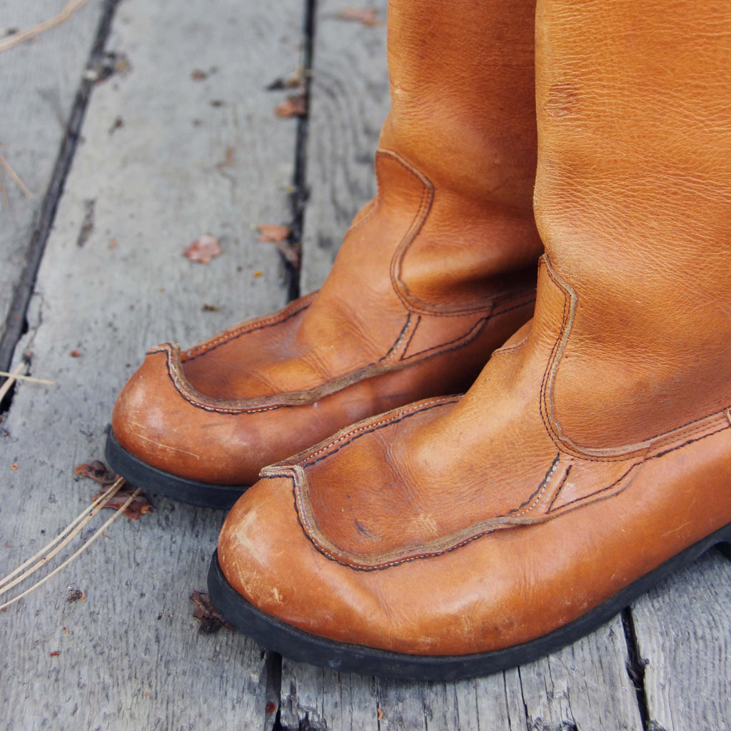 Larkspur Vintage Moccasin Boots, Rugged 