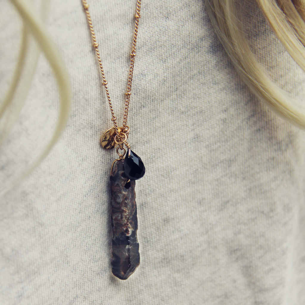 onyx pendant necklace