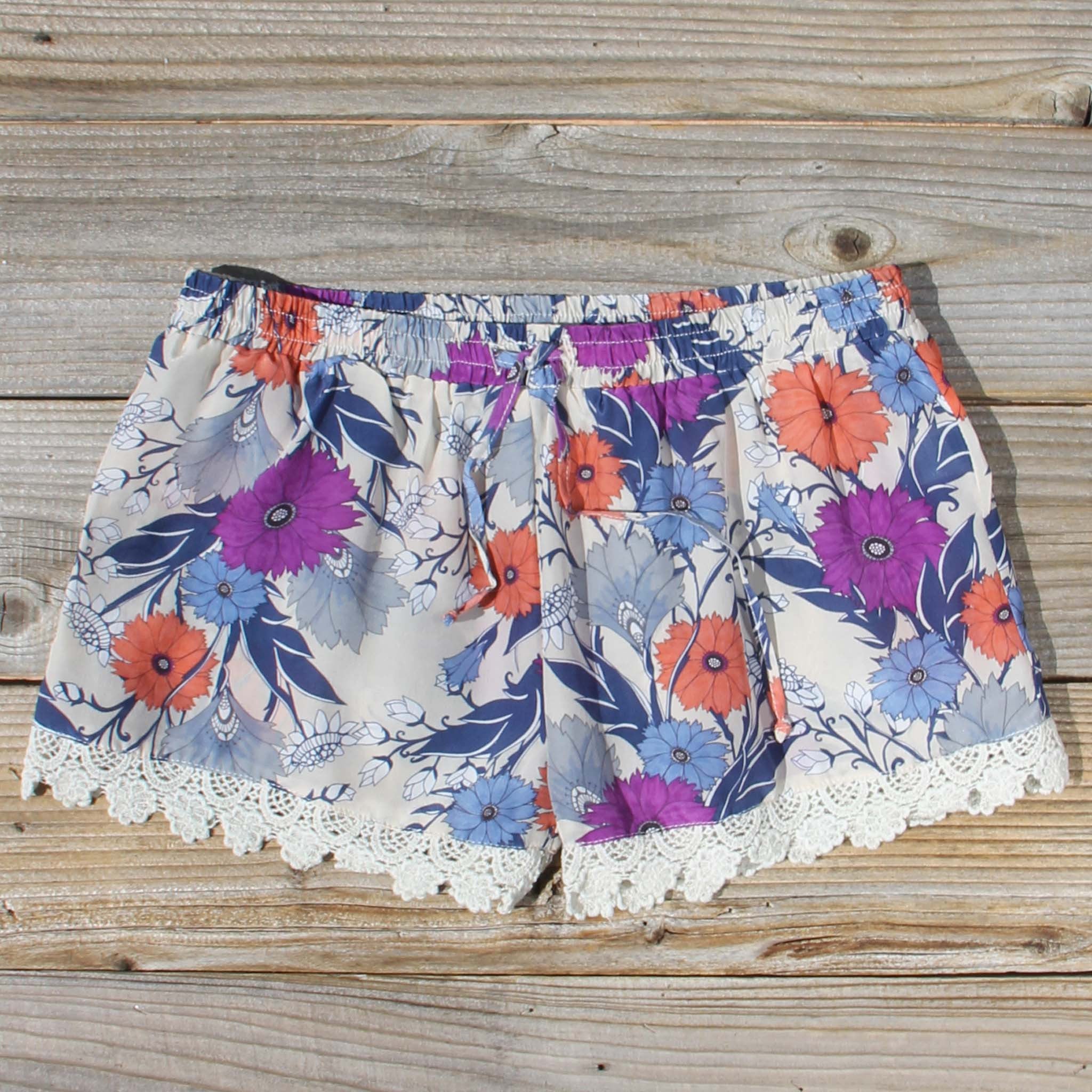  The Tigerlily Shorts 